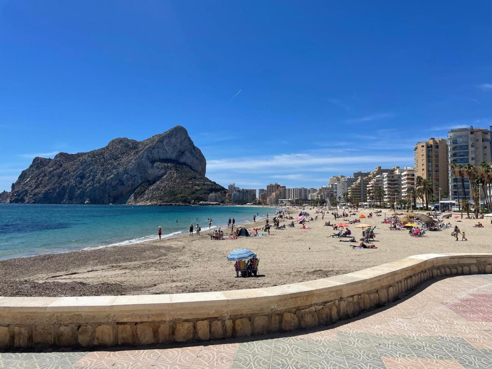 Eerstelijns Appartement Vive Cada Momento Zeezicht En Pal Aan De Boulevard En Strand Calpe, Toplocatie Buitenkant foto